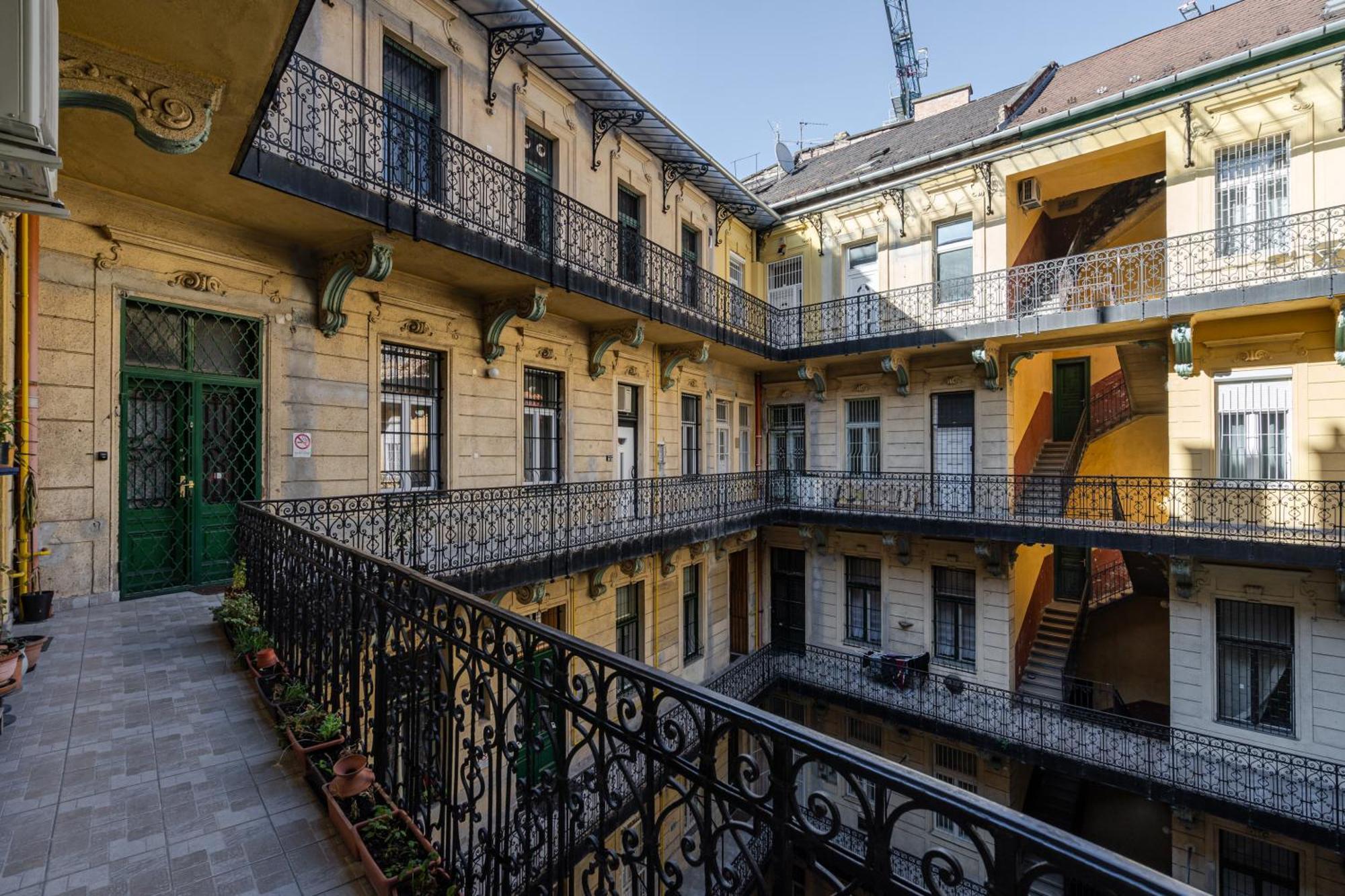 R38 Boutique Apartments, Best Location By Bqa Budapest Exterior photo